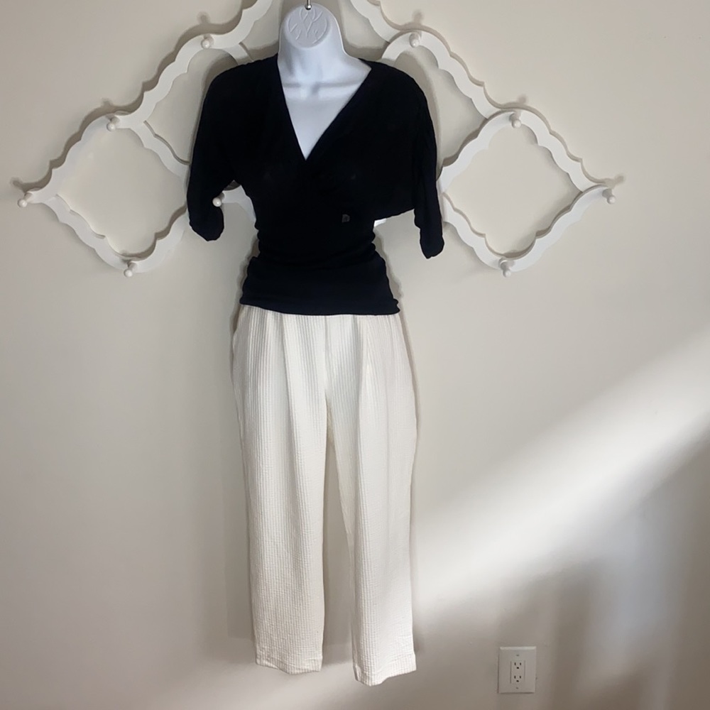 ❗️Brand New❗️Express Mid Rise Ankle White Pant